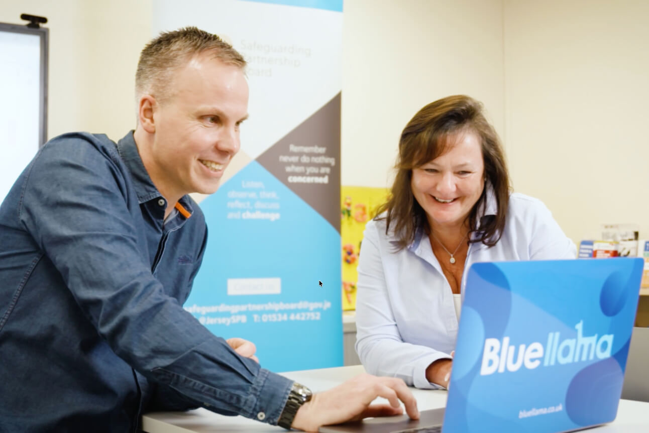 Bluellama Web applications